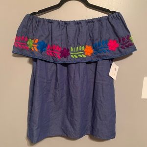 Nativa Mexican top - off the shoulder
